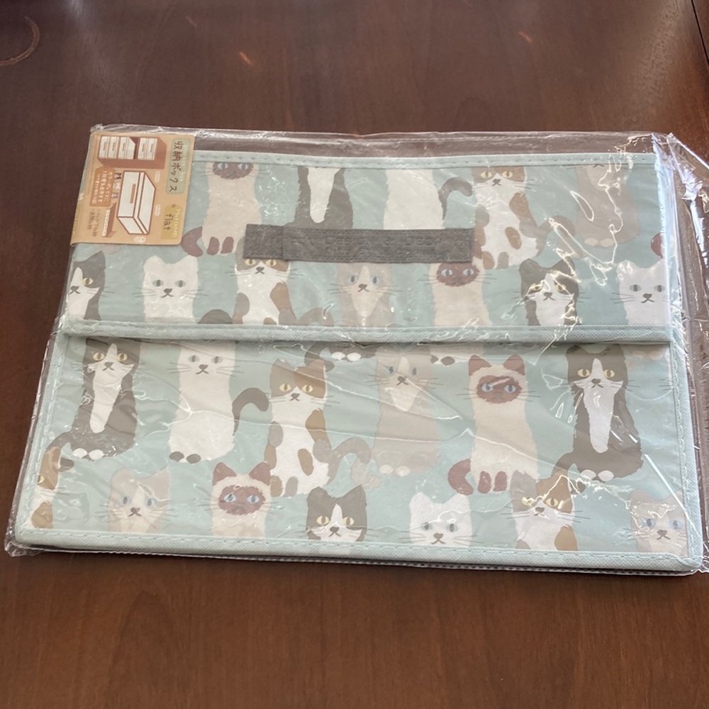 Storage box cat design - Picture 1 of 1